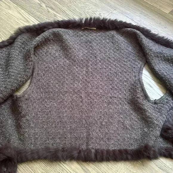 La Fiorentina | Grey soft long vest/ scarf with rabbit  fur trim - Picture 6 of 10
